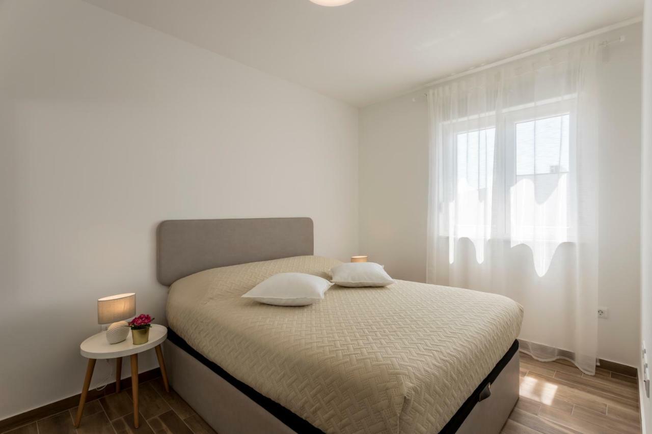 Luxury View Apartments Rogoznica  Kültér fotó
