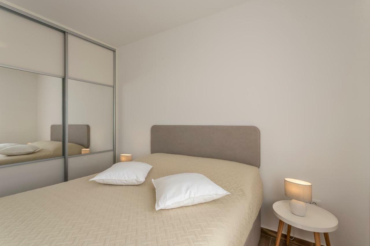 Luxury View Apartments Rogoznica  Kültér fotó